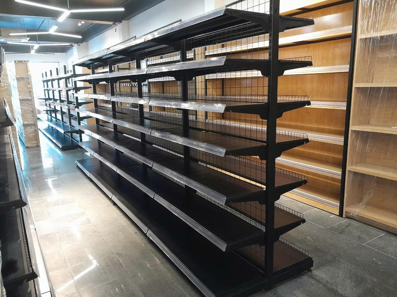 Công trình siêu thị V’mart Phú Yên do An Hải Furniture thi công