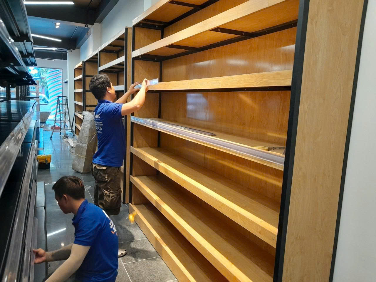 Nội thất giá kệ siêu thị Vmart Phú Yên kiểu dáng hiện đại tinh tế
